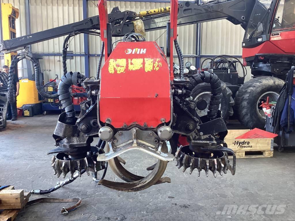 Komatsu C124 Laasijad