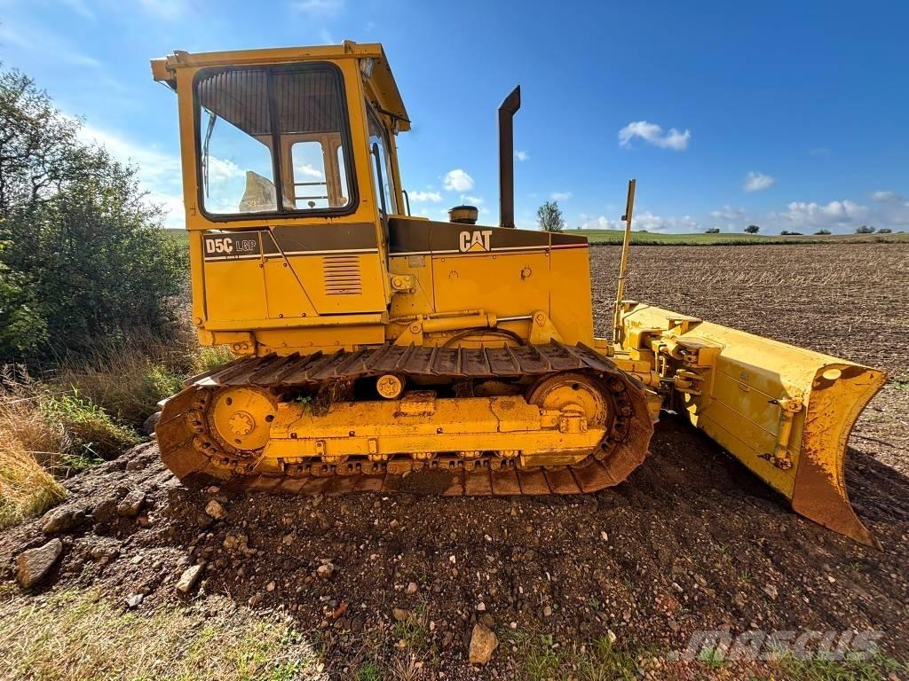 CAT D 5 C Buldooserid