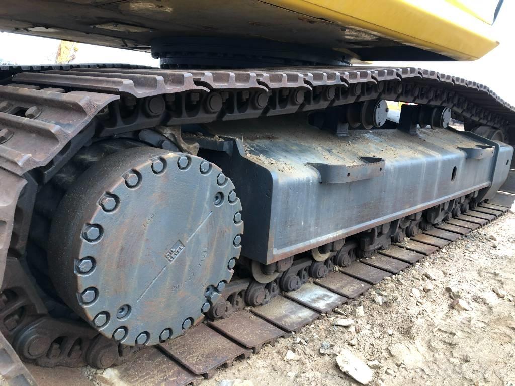 Komatsu 300 -7 Roomikekskavaatorid
