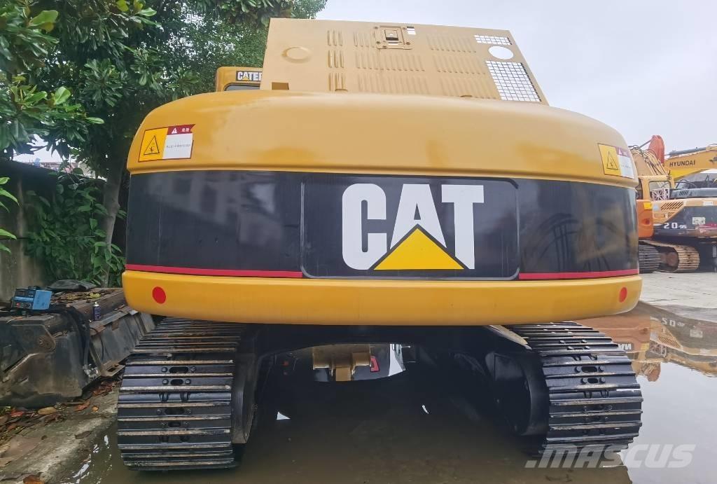 CAT 320 C Roomikekskavaatorid