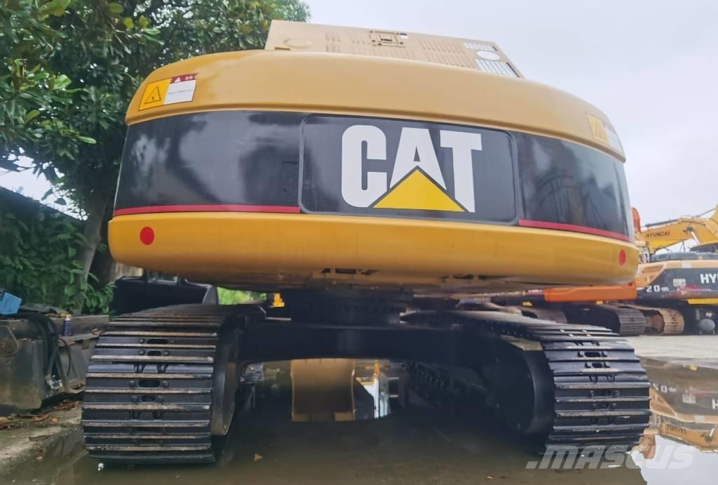CAT 320 C Roomikekskavaatorid