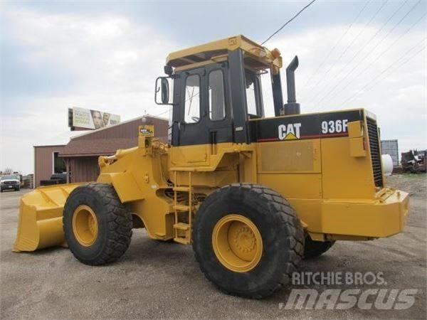 CAT 936 F Rataslaadurid