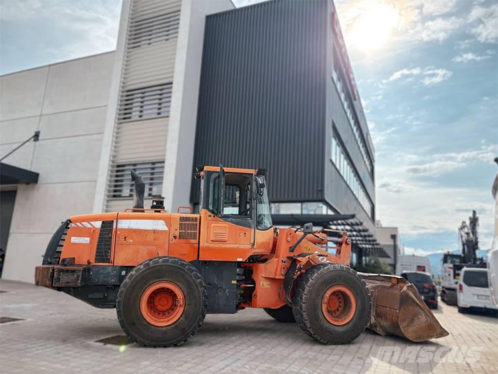 Doosan DL 300 Rataslaadurid