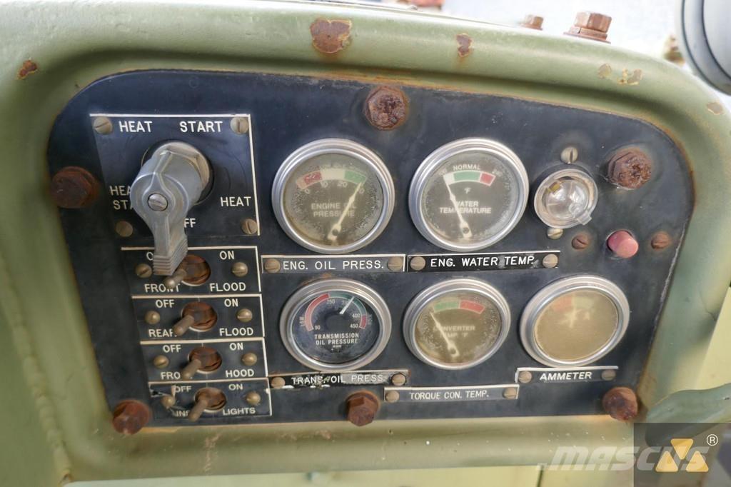 CAT D7F Ex-army Buldooserid