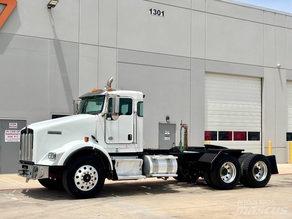 Kenworth T 800 Sadulveokid