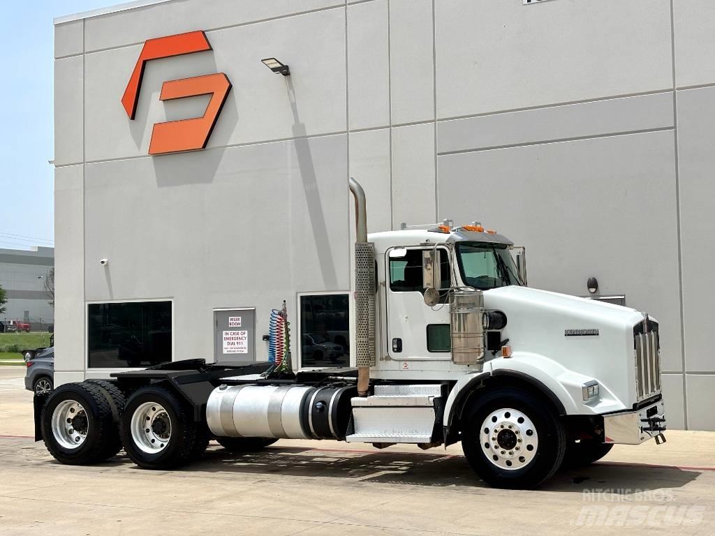 Kenworth T 800 Sadulveokid