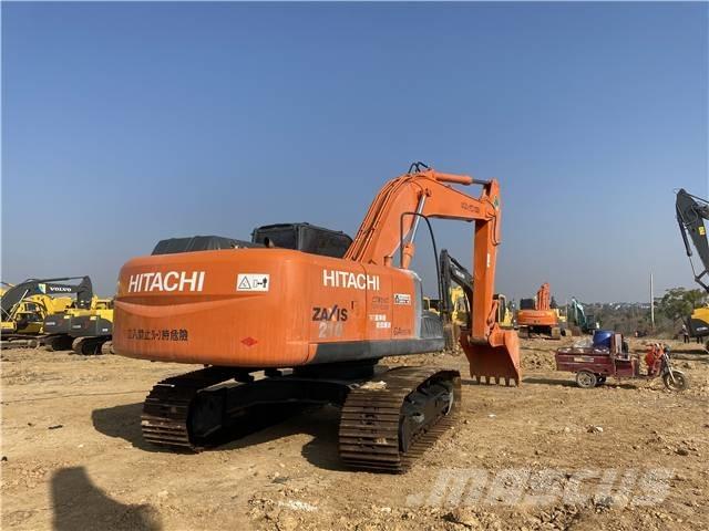 Hitachi ZX210 Roomikekskavaatorid