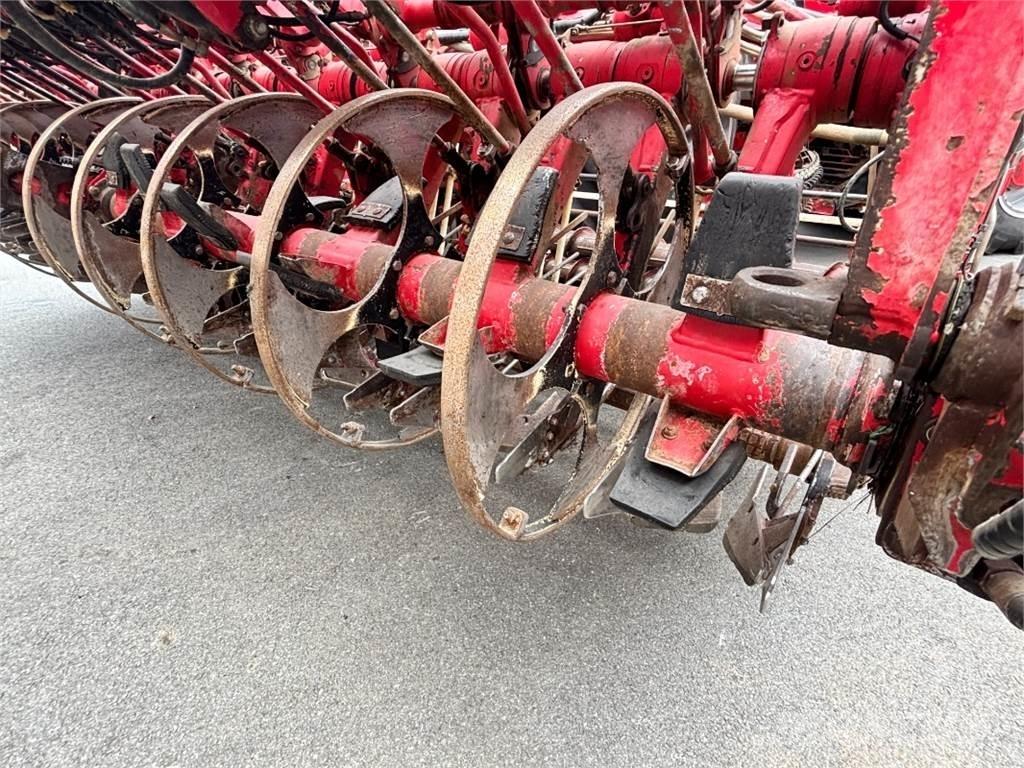 Holmer T4-40 Juurviljakoristuskombainid