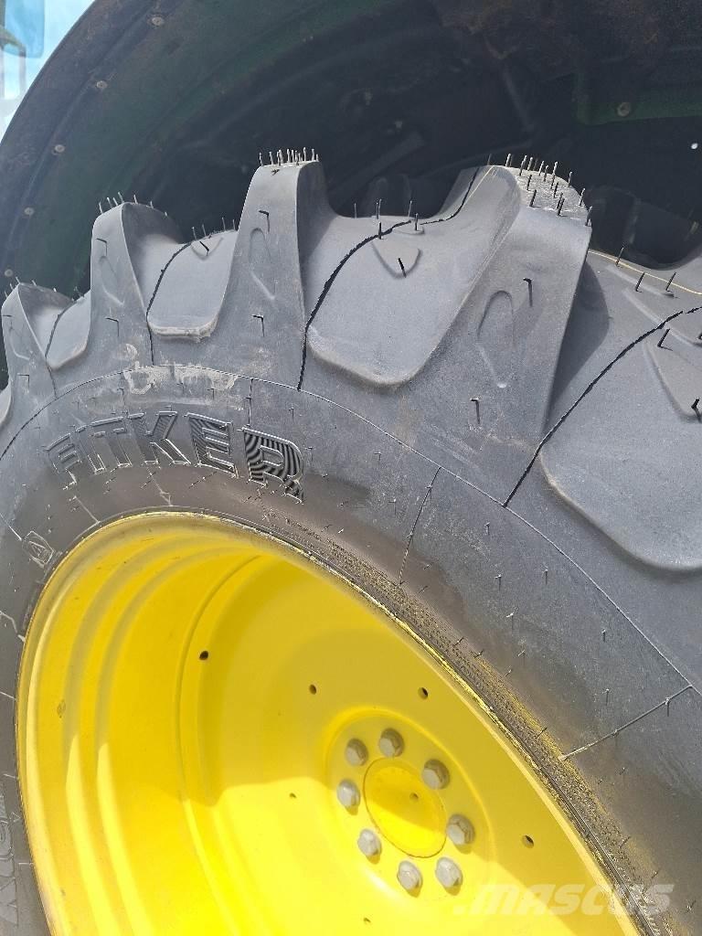 John Deere 6110R Traktorid