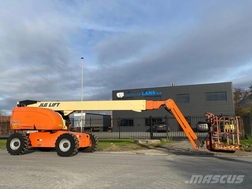 JLG 660SJ Teleskoop poomtõstukid