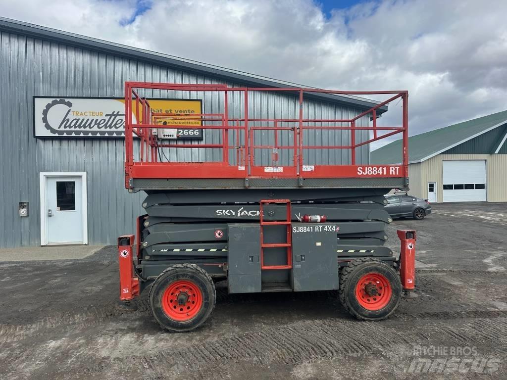 SkyJack SJ 8841 RT Käärtõstukid