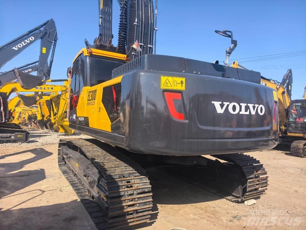 Volvo EC 300 D L Roomikekskavaatorid