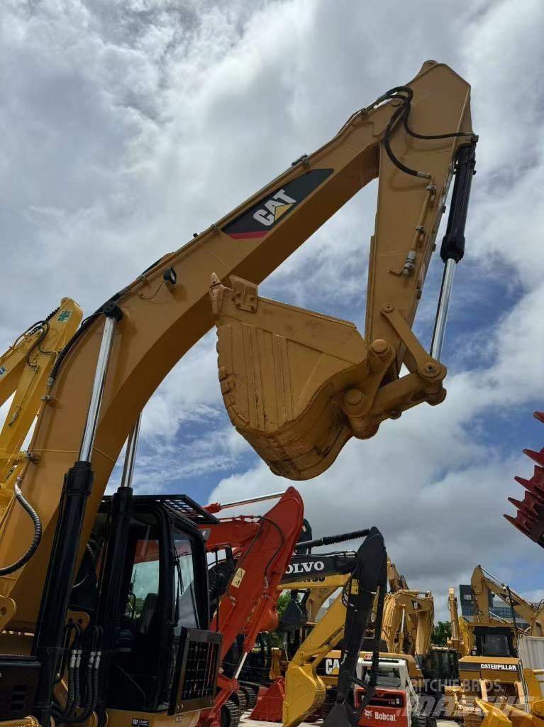 CAT 325 D L Roomikekskavaatorid