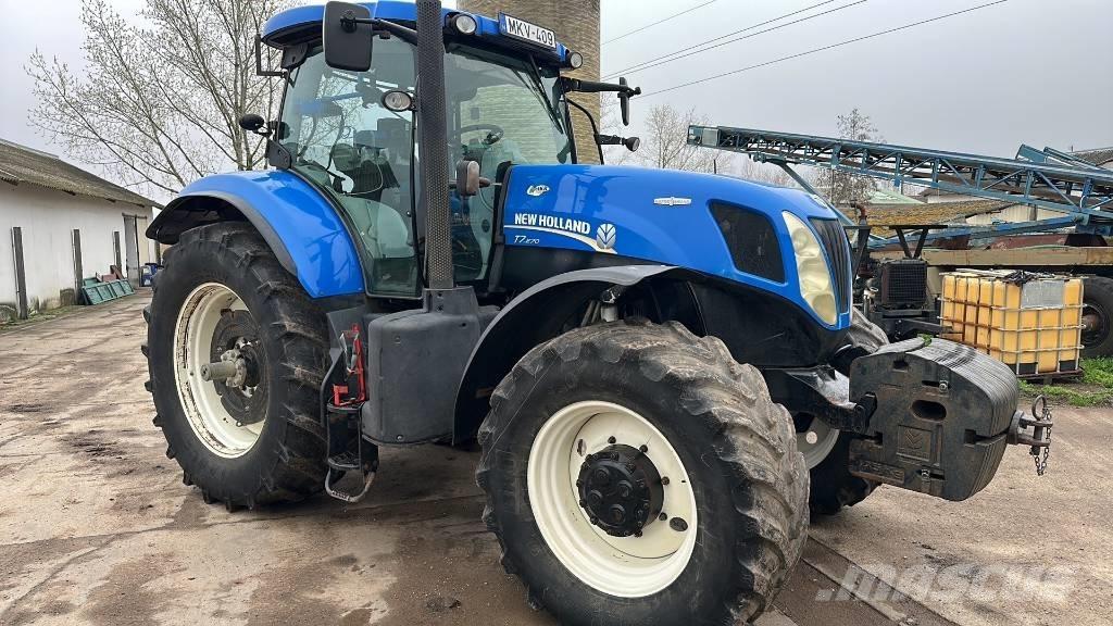 New Holland T 7.270 Traktorid