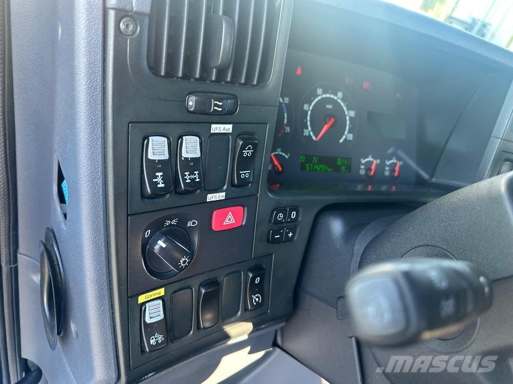 Scania R420 8X4/4 Konksliftveokid