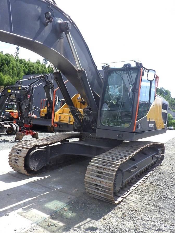 Volvo EC 300 E Roomikekskavaatorid