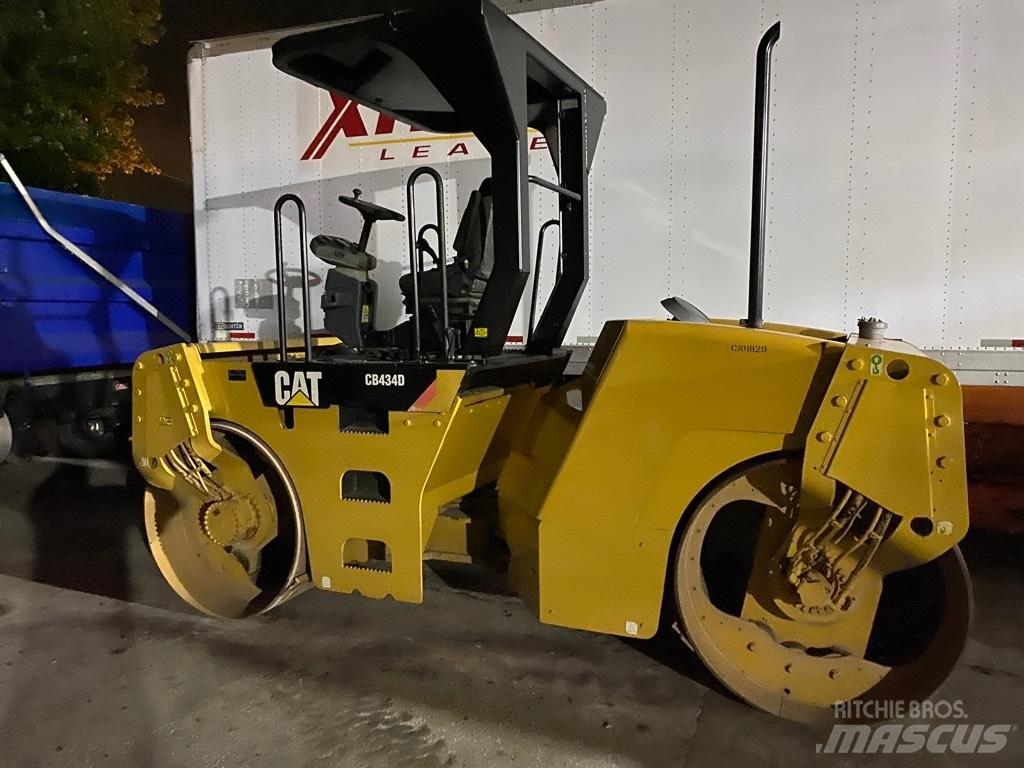 CAT CB 434 D Tandemrullid