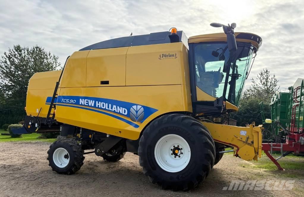 New Holland TC 5.90 Teraviljakombainid