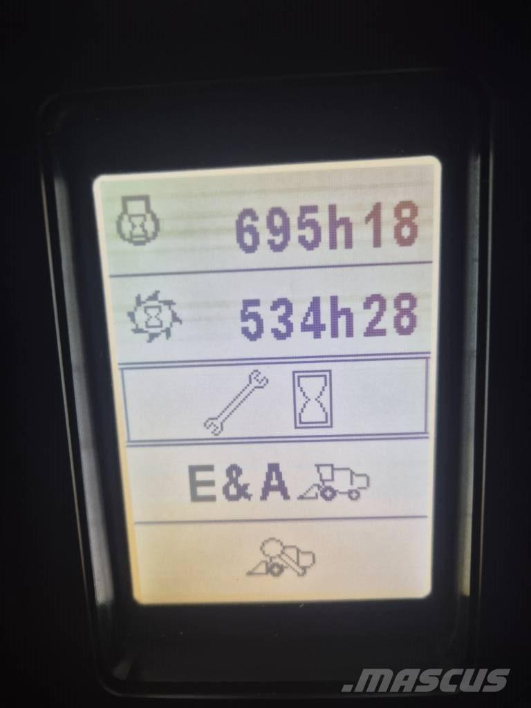 New Holland TC 5.90 Teraviljakombainid