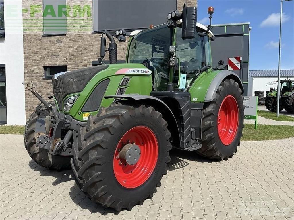 Fendt 724 vario s4 Traktorid