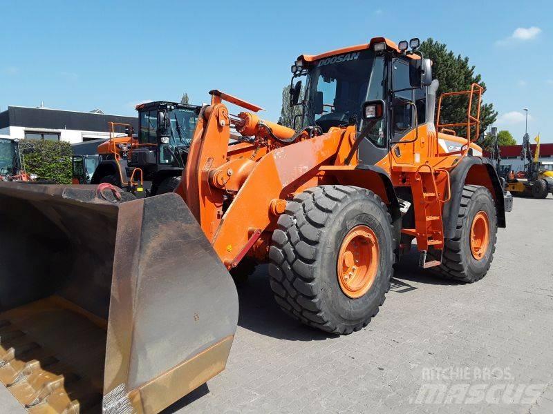 Develon DL350-5 Rataslaadurid