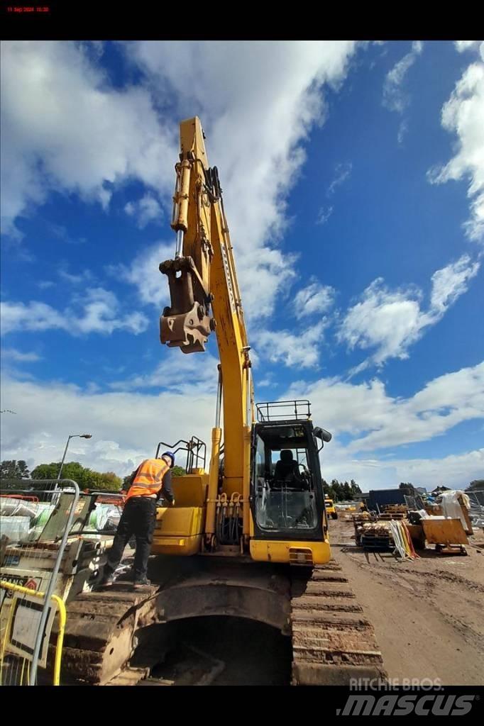 Komatsu PC 210 LC-11 Roomikekskavaatorid