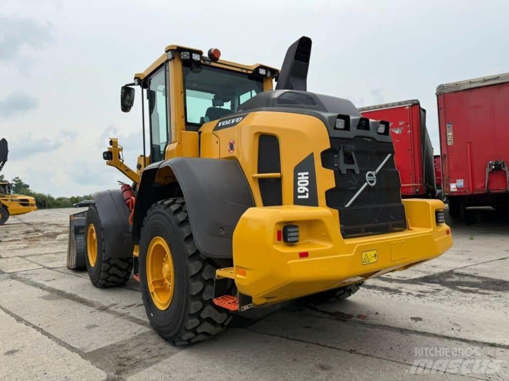 Volvo L90H Rataslaadurid