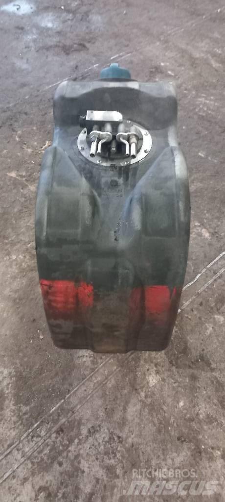 Scania G 400   1740107 Raamid