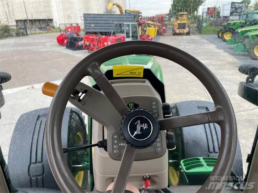 John Deere 7230 R Traktorid