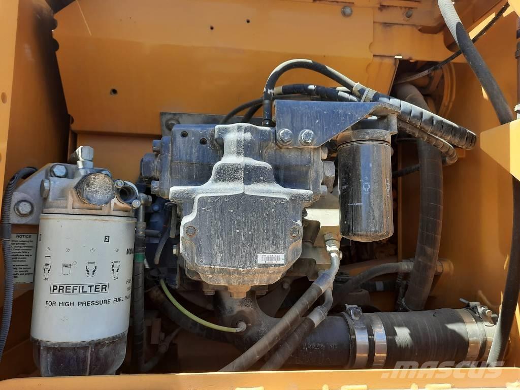 Komatsu PC 210 Roomikekskavaatorid