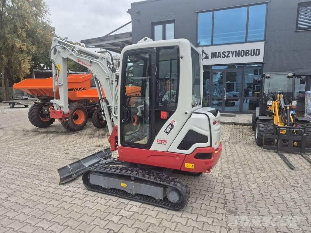 Takeuchi TB225 V0B Miniekskavaatorid < 7 t
