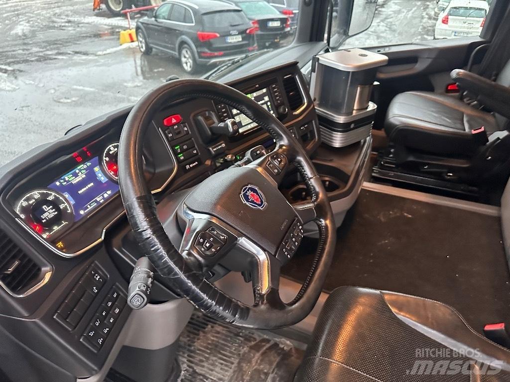Scania R 500 6X2 Sadulveokid