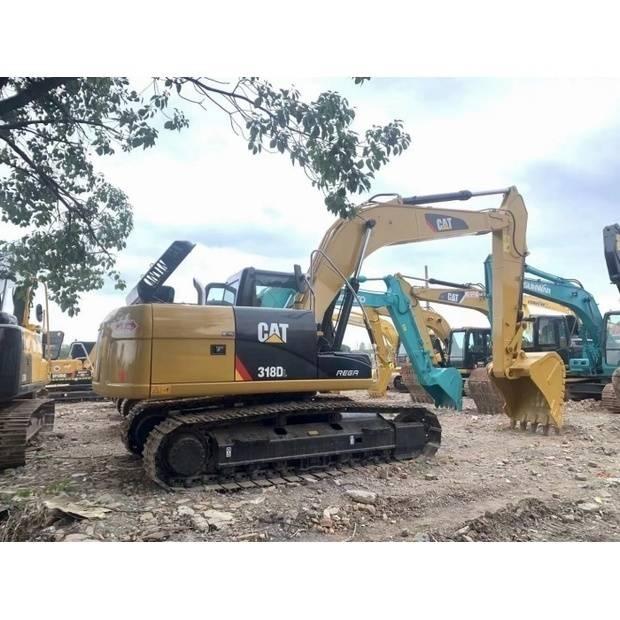 CAT 318d2 Roomikekskavaatorid