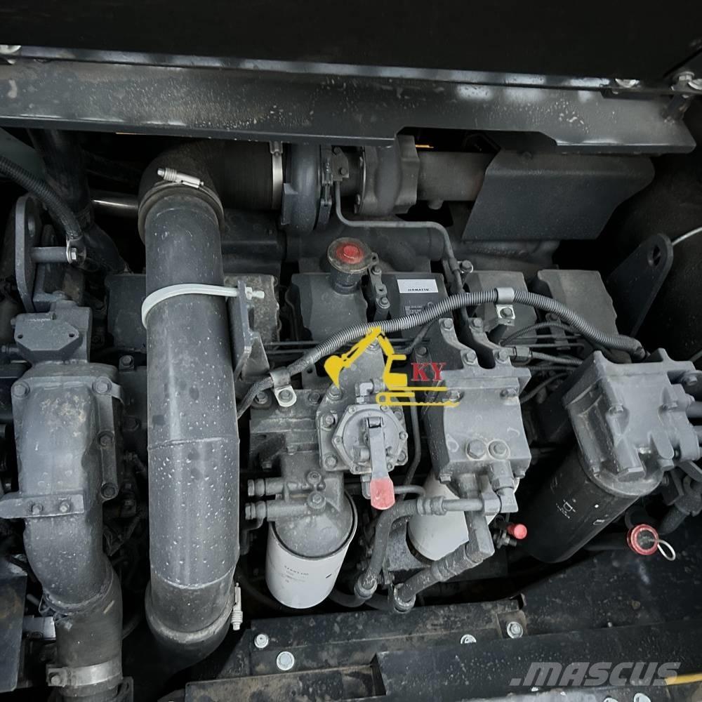 Komatsu PC 450-8 Roomikekskavaatorid