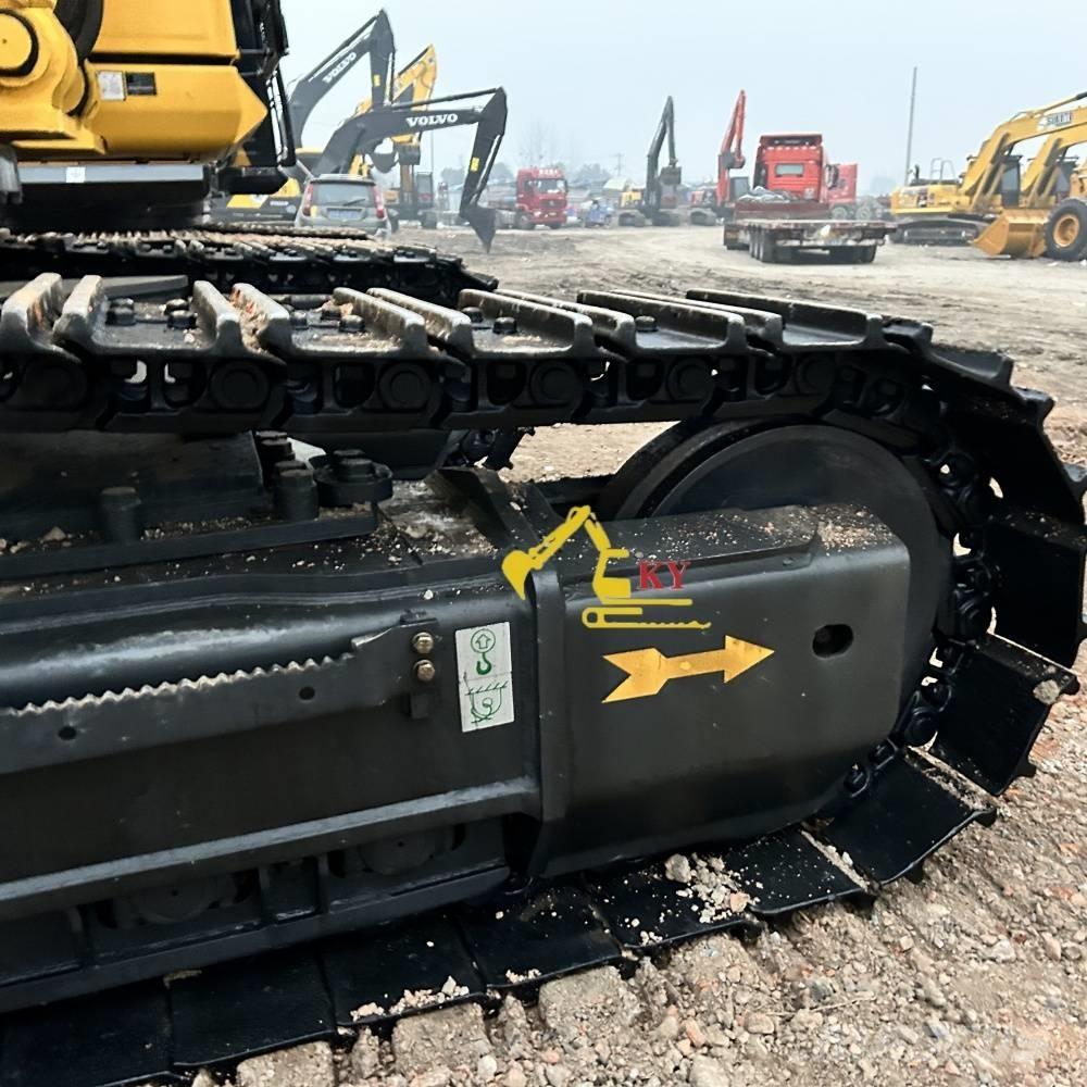 Komatsu PC 450-8 Roomikekskavaatorid