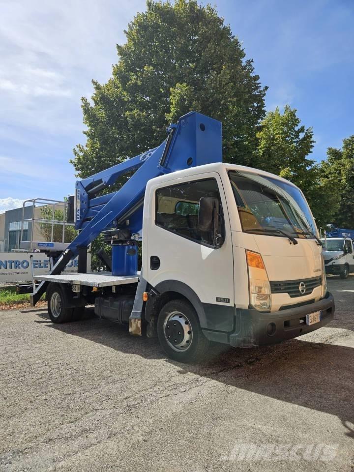 Socage DA 320 Auto korvtõstukid