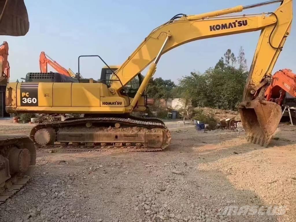 Komatsu PC 360 Roomikekskavaatorid