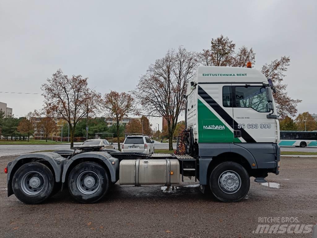 MAN TGA 33.440 Sadulveokid