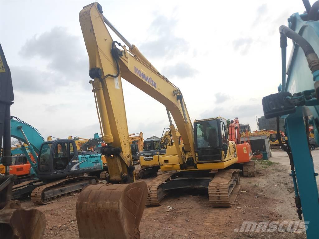 Komatsu PC210-8 Roomikekskavaatorid