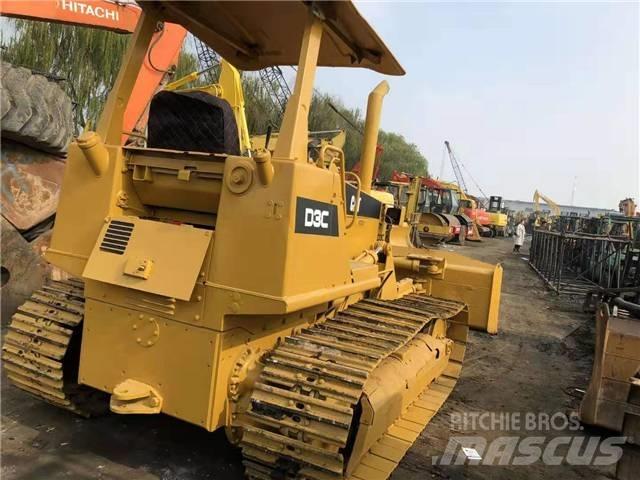 CAT D3C Buldooserid