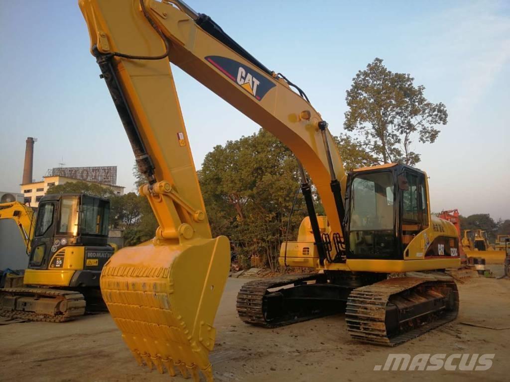 CAT 320C Roomikekskavaatorid
