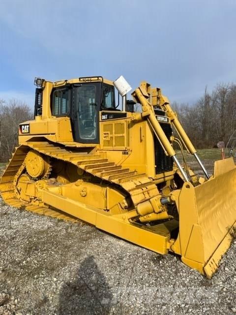 CAT D 6 T LGP Buldooserid
