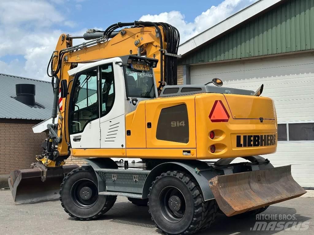 Liebherr A914 Ratasekskavaatorid