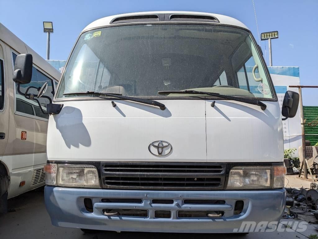 Toyota Coaster Bus Väikebussid