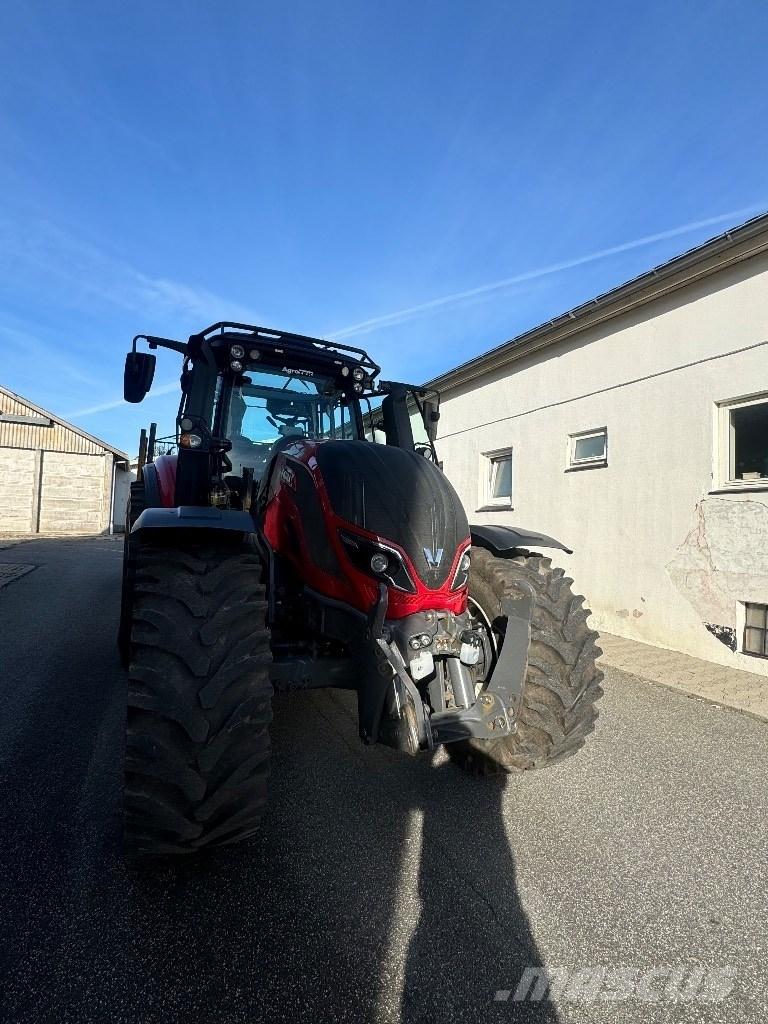 Valtra T 214 D Metsatööks kohandatud traktorid
