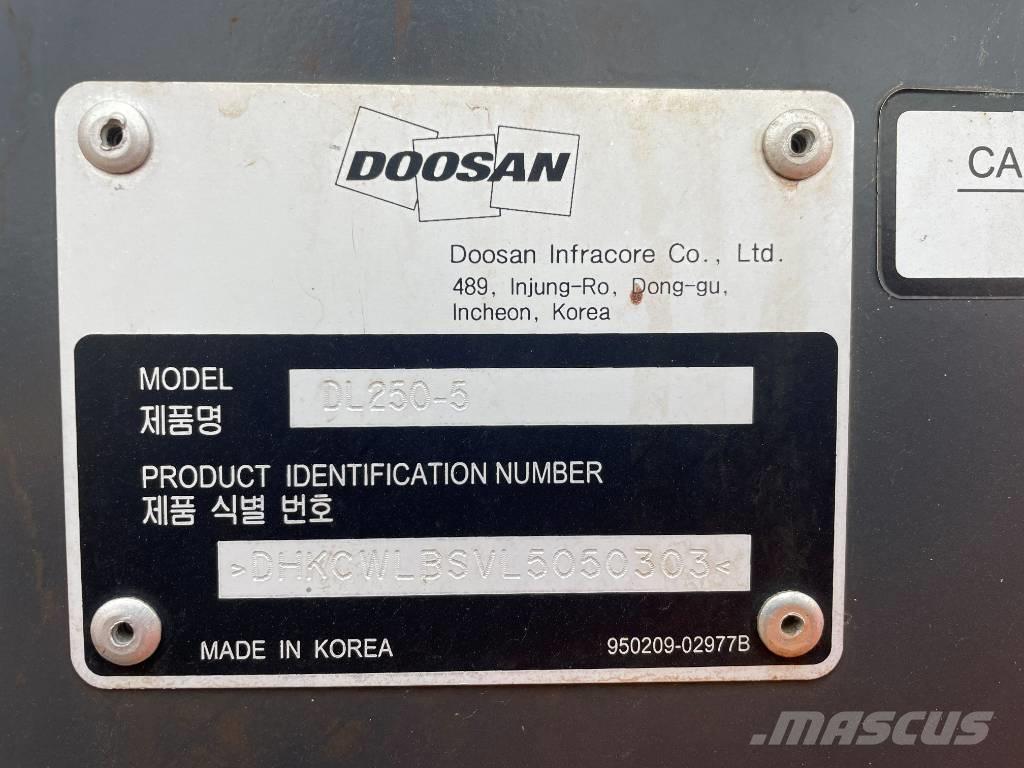 Doosan DL 250 Rataslaadurid