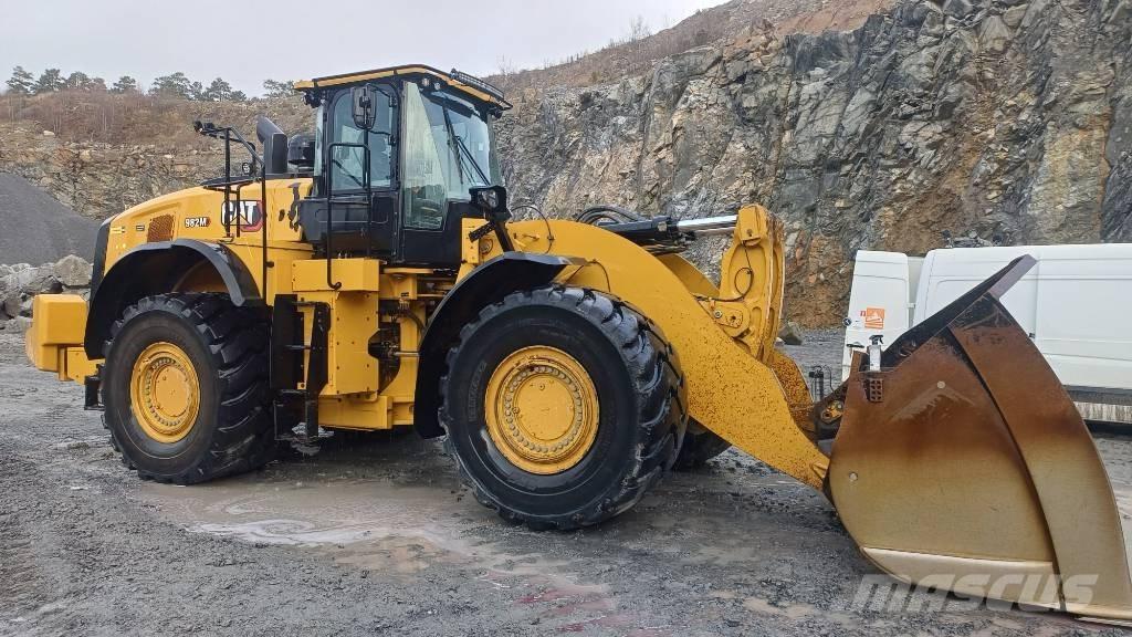 CAT 982 M Rataslaadurid