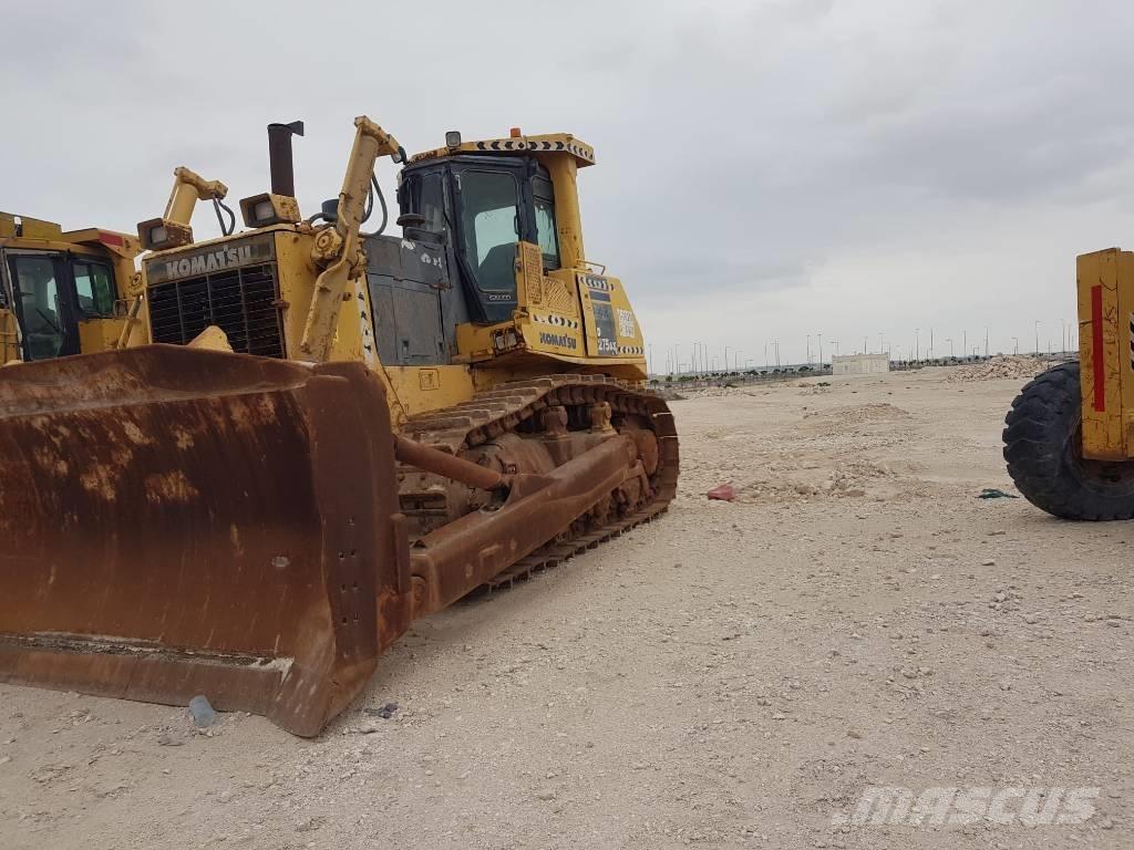 Komatsu D 275 AX Buldooserid