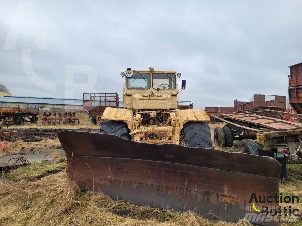 Kirovets K 701 Traktorid
