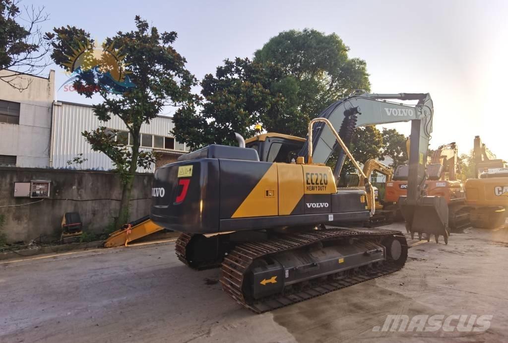 Volvo EC 220 Roomikekskavaatorid